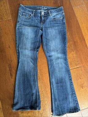 American Eagle Outfitters Women's Medium Blue Flare Jeans Artist 10 short